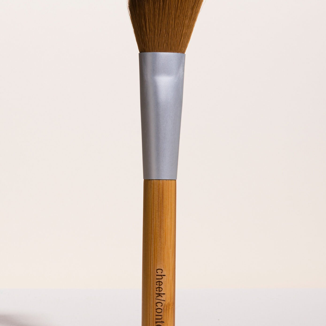 Cheek_Contour-Brush.jpg